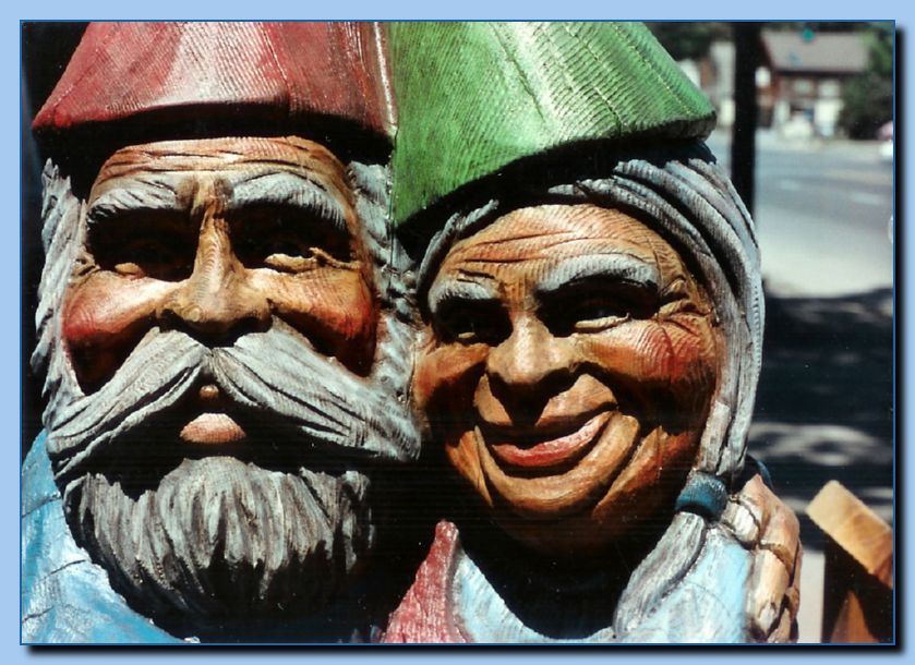 2-17 gnome couple-archive-0001